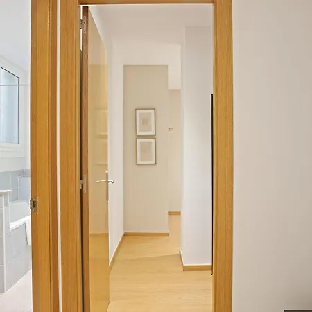 Ola Living Consell De Cent Apartment