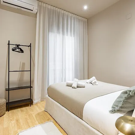 Ola Living Consell De Cent Апартаменты *
