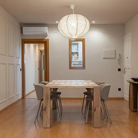 Ola Living Consell De Cent Appartamento Barcellona